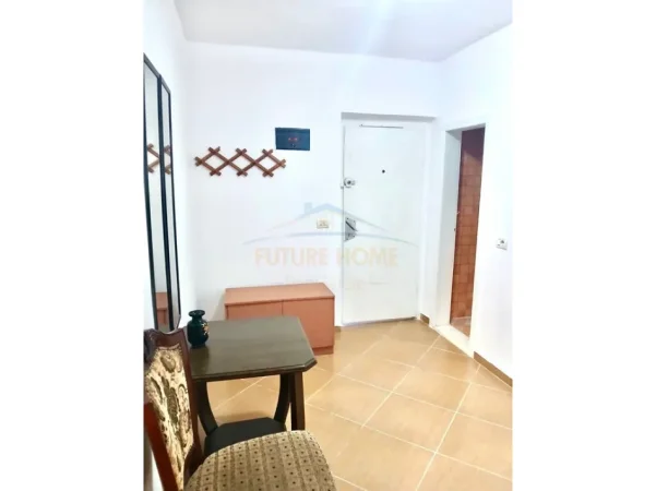 Tirane, jepet me qera apartament 1+1 Kati 1, 64 m² 500 € (ATSH , Prane Pazari i Ri)