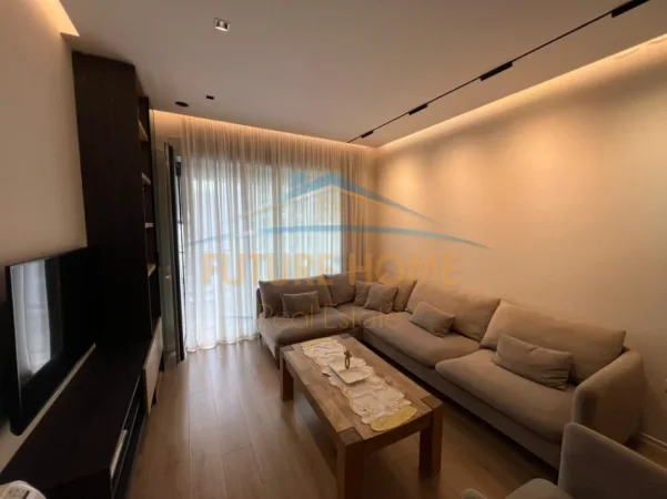 Tirane, shitet apartament 2+1+2+2Parkime , Kati 5, 86 m² 270.000 € (KOMPLEKSI MAGNET , 21 Dhjetori)