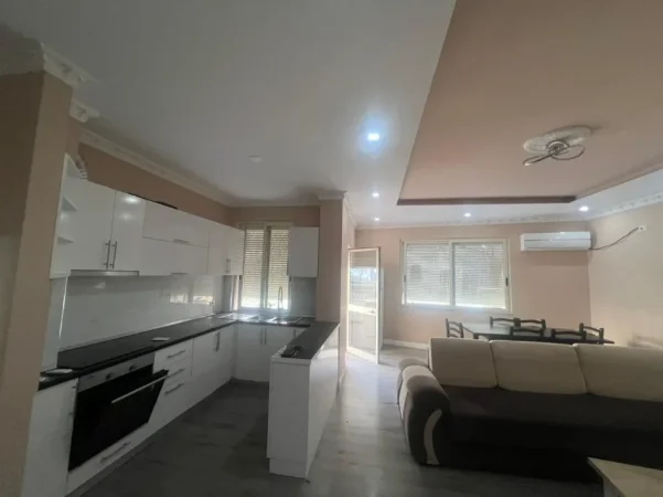 Tirane, jepet me qera apartament 3+1+Ballkon Kati 2, 138 m² 550 € (Fresk)