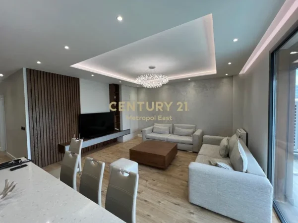 Tirane, jepet me qera apartament 3+1 Kati 2, 129 m² 2.200 € 