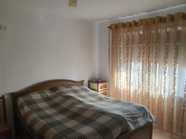 Tirane, jepet me qera apartament 1+1 Kati 6, 62 m² 400 € (Rr.qemal stafa)