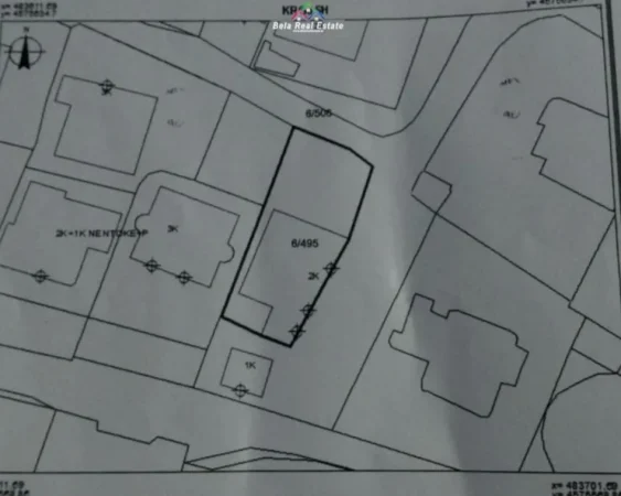 Tirane, shes Vile 4+1 Kati 2, 480 m² 180.000.000 € (Komuna e Parisit)