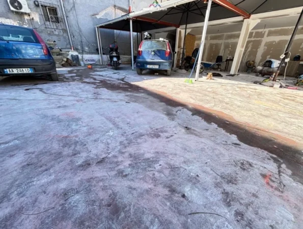 Tirane, shes Vile 4+1 Kati 2, 480 m² 180.000.000 € (Komuna e Parisit)