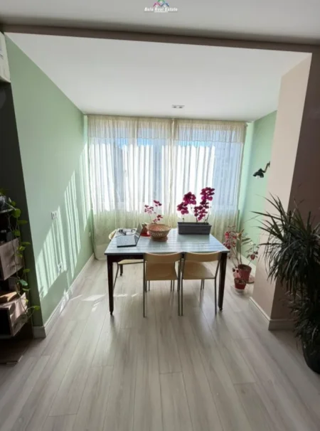 Tirane, jepet me qera apartament 2+1 Kati 3, 100 m² 570 € (rruga Ali Visha)