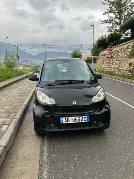 Tirane, shitet makine Smart Benzin, e zeze automatik Kondicioner 100.020 km 3.300 €