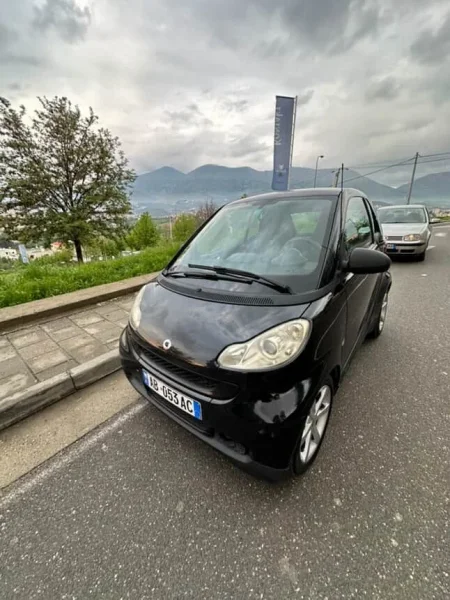 Tirane, shitet makine Smart Benzin, e zeze automatik Kondicioner 100.020 km 3.300 €
