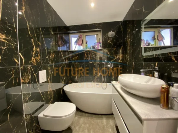 Tirane, shitet apartament 2+1+Ballkon Kati 6, 110 m² 375.000 € (Stadiumi Dinamo)