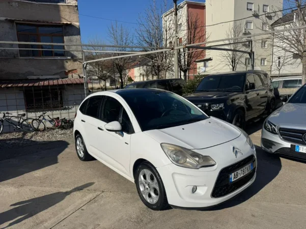 Diber, shitet makine Citroen c3 Nafte, manuale Kondicioner 3900 euro