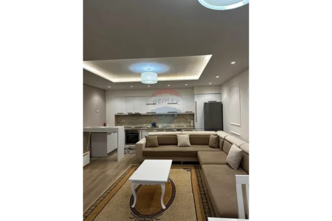 Tirane, jepet me qera apartament , 103 m² 700 € (Rruga Hamdi Sina, Tiranë)