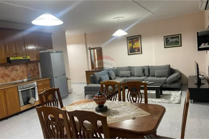 Tirane, jepet me qera apartament , 90 m² 571 € (Laprakë)