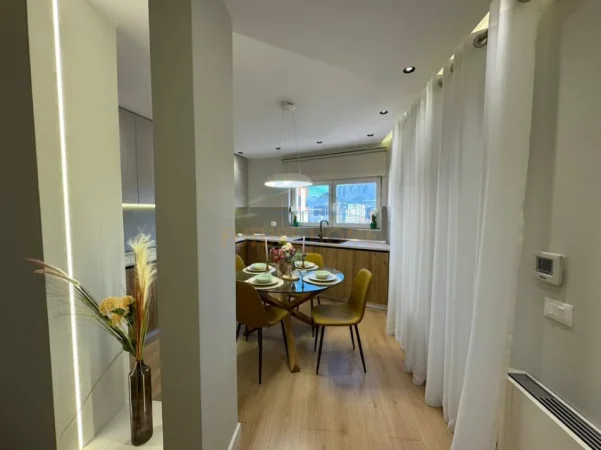 Tirane, shitet apartament 2+1 Kati 8, 116 m² 299.000 € (ZOGU I ZI)