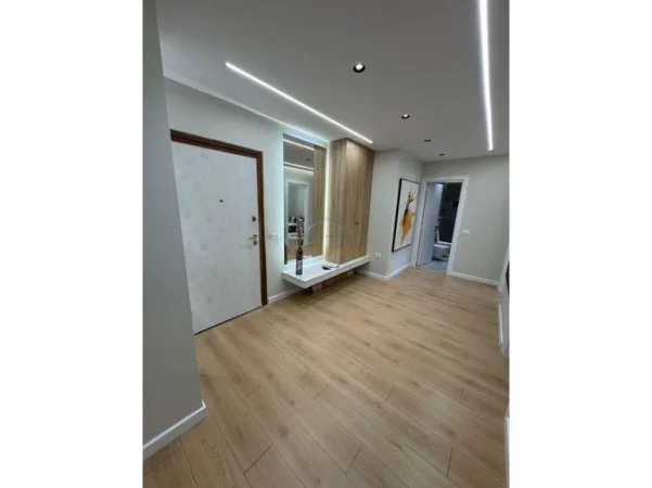 Tirane, shitet apartament 2+1 Kati 8, 116 m² 299.000 € (ZOGU I ZI)