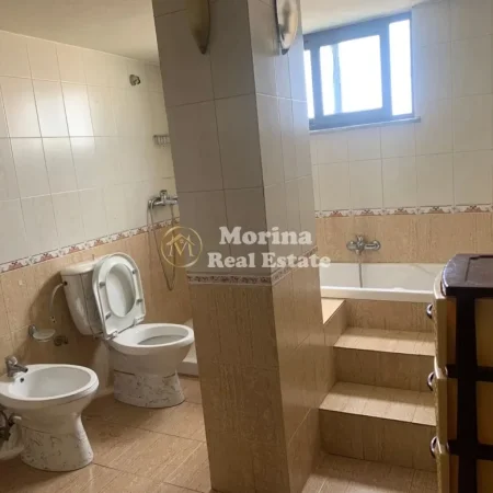 Tirane, jepet me qera shtepi 1+1 Kati 2, 150 m² 500 € (Kodra e Priftit)