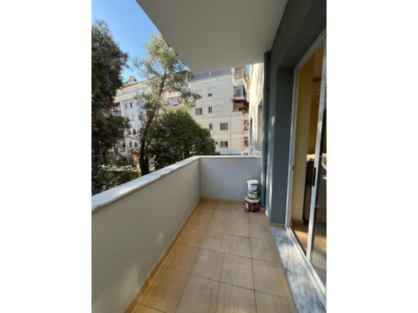 Tirane, shitet apartament 2+1 Kati 1, 91 m² 135.000 € (Fresk)