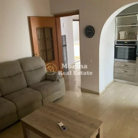 Tirane, jepet me qera apartament 1+1 Kati 4, 60 m² 370 € (Qytet Studenti)
