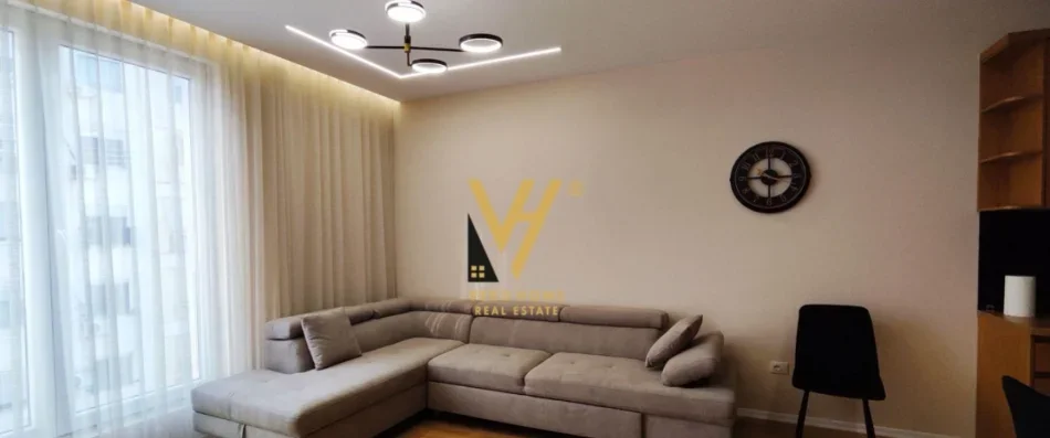 Tirane, jepet me qera apartament 1+1+Ballkon Kati 3, 70 m² 670 € (BULEVARDI I RI)