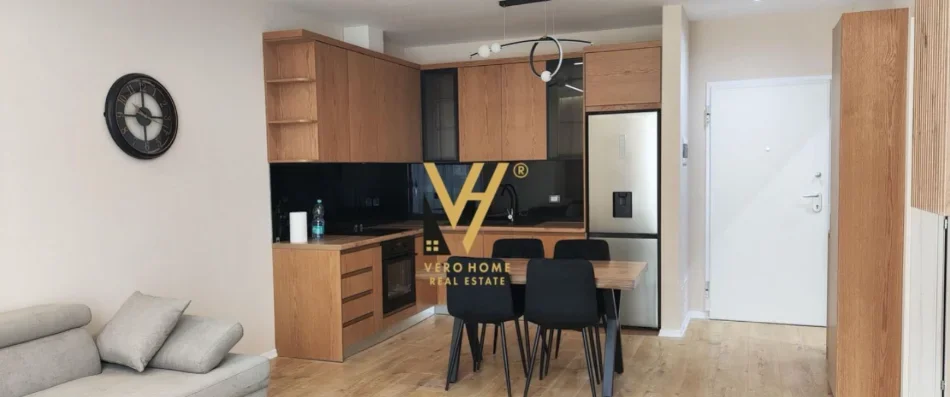 Tirane, jepet me qera apartament 1+1+Ballkon Kati 3, 70 m² 670 € (BULEVARDI I RI)