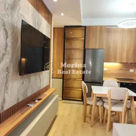 Tirane, jepet me qera apartament 1+1 Kati 4, 62 m² 500 € (Ali Demi)