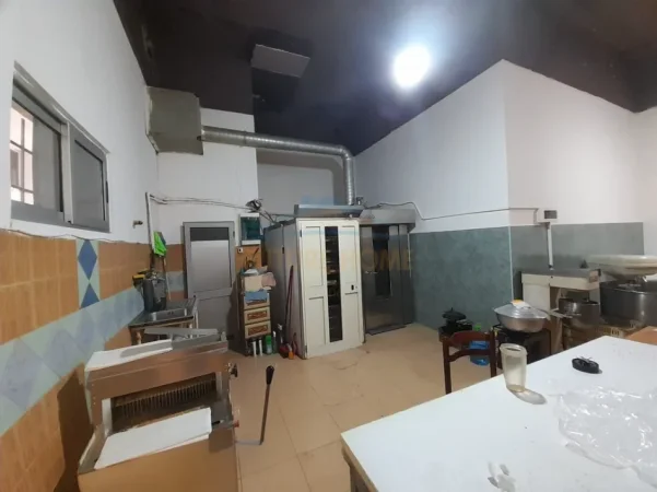 Tirane, shitet ambjent biznesi Kati 0, 72 m² 200.000 € (Don Bosko)