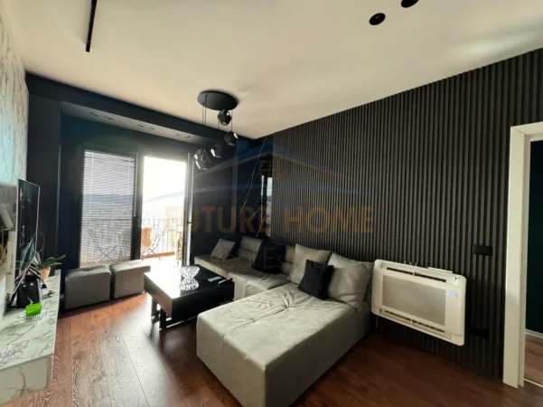 Shitet, Apartament 2+1+2, Tirana Garden Building, Tirane.