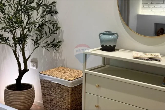 Tirane, jepet me qera apartament 2+1+Ballkon Kati 2, 65 m² 900 € (Myslym Shyri)