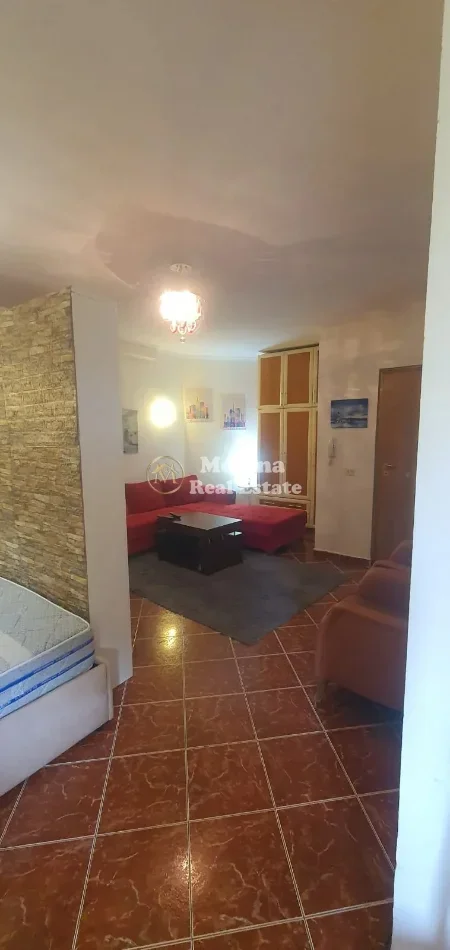 Tirane, jepet me qera garsonier Kati 4, 36 m² 400 € (Rruga e Elbasanit,Lion Park)