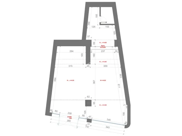 Tirane, jepet me qera dyqan Kati 0, 70 m² 5.000 € (PRANË QENDRËS, PËRBALLË HOTEL “PLAZA”)