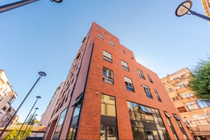 Tirane, jepet me qera apartament 1+1 Kati 5, 60 m² 800 € (Myslym Shyri)