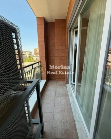 Tirane, jepet me qera apartament 1+1 Kati 5, 65 m² 800 € (Myslym Shyri)