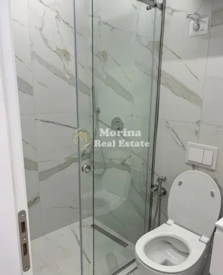Tirane, jepet me qera apartament 1+1 Kati 5, 65 m² 800 € (Myslym Shyri)