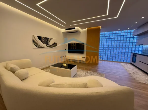 Tirane, jepet me qera apartament 2+1 Kati 3, 100 m² 1.200 € (Perball Lebon)