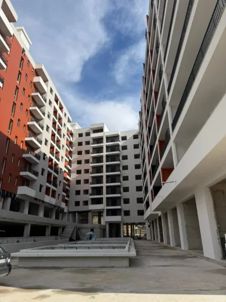 Tirane, shitet apartament 1+1 Kati 3, 72 m² 82.000 € 