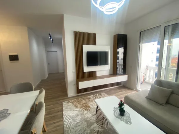 Tirane, jepet me qera apartament 3+1+Ballkon Kati 3, 117 m² 580 € (Kamez)