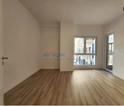Tirane, jepet me qera zyre Kati 2, 100 m² 1.000 € (Zogu i Zi)