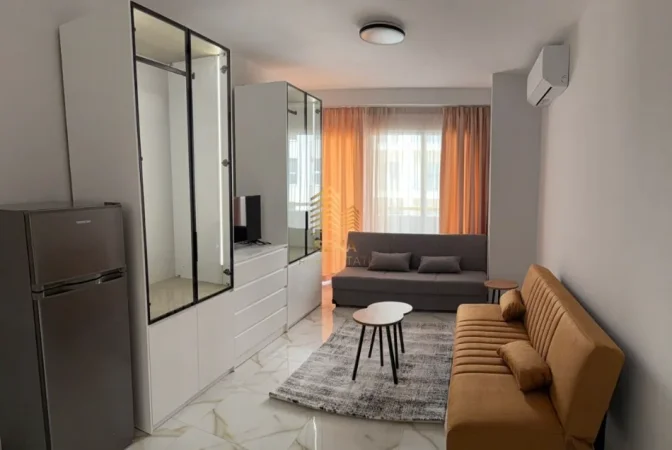 Tirane, jepet me qera apartament 1+1 Kati 3, 40 m² 420 € (Laprake, Karburant Kupola)