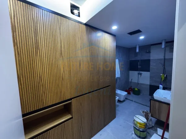 Shitet, Apartament 1+1, Liqeni i Thate, Tirane.