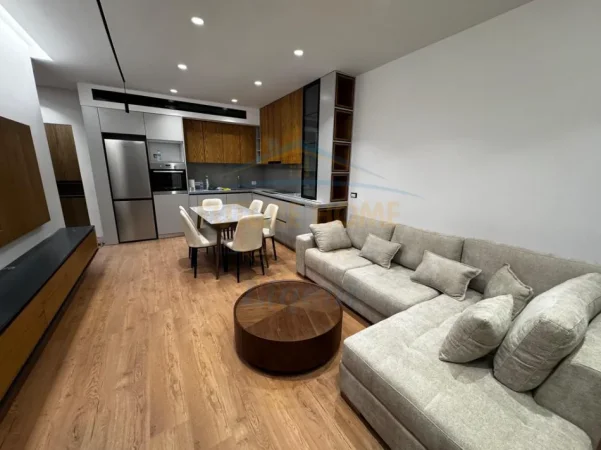 Shitet, Apartament 1+1, Liqeni i Thate, Tirane.