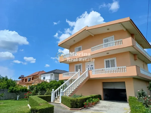 Fier, shitet Vile 4+1 , 1.083 m² 400.000 € (Fier)