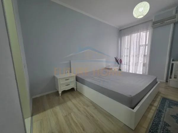 Tirane, jepet me qera apartament 2+1 Kati 7, 121 m² 650 € (Ish Tregu Elektrik)