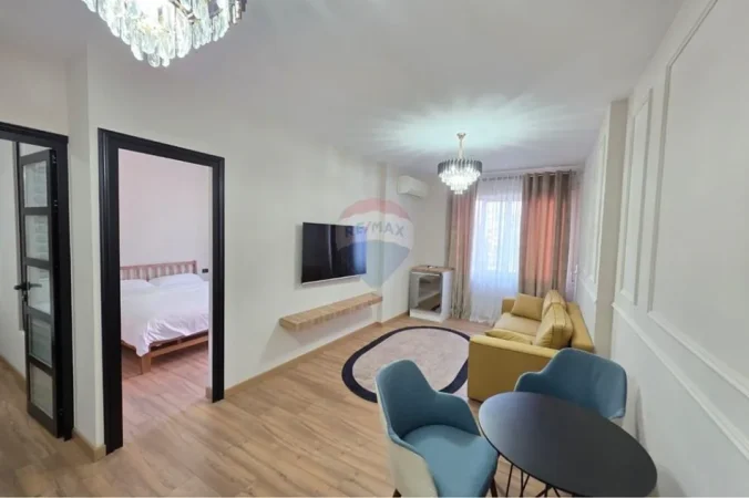 Tirane, jepet me qera apartament 2+1+Aneks+Ballkon Kati 4, 80 m² 880 € (Myslym Shyri)