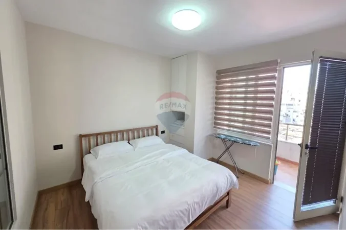 Tirane, jepet me qera apartament 2+1+Aneks+Ballkon Kati 4, 80 m² 880 € (Myslym Shyri)