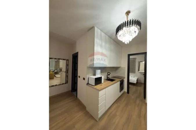 Tirane, jepet me qera apartament 2+1+Aneks+Ballkon Kati 4, 80 m² 880 € (Myslym Shyri)