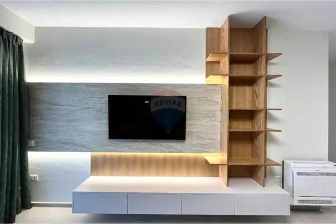 Tirane, jepet me qera apartament 1+1+Ballkon , 85 m² 800 € (Myslym Shyri)