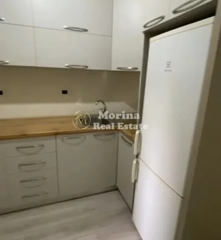 Tirane, jepet me qera apartament 2+1 Kati 1, 50 m² 400 € (Astir)