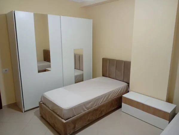 Tirane, jepet me qera apartament 2+1 Kati 3, 105 m² 500 € (Astir)