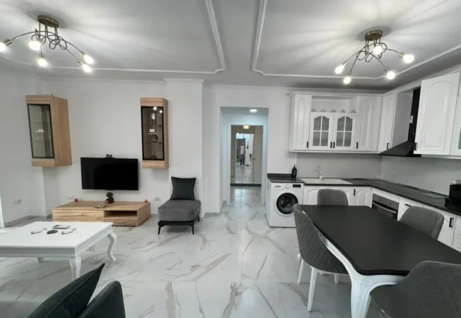 Tirane, jepet me qera apartament 2+1 Kati 4, 115 m² 1.200 € 