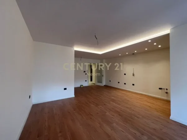 Tirane, shitet apartament 2+1 Kati 8, 110 m² 148.500 € 