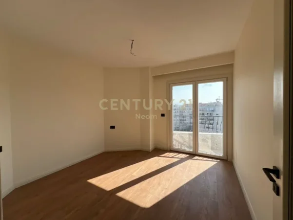 Tirane, shitet apartament 2+1 Kati 8, 110 m² 148.500 € 