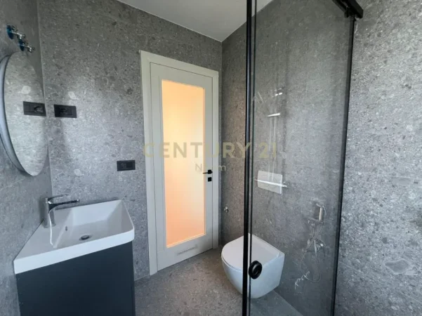 Tirane, shitet apartament 2+1 Kati 8, 110 m² 148.500 € 