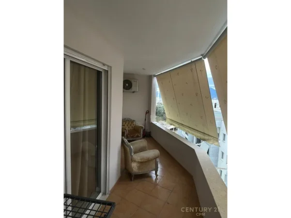 Tirane, jepet me qera apartament 2+1 Kati 1, 70 m² 650 € (Kopshti Botanik)